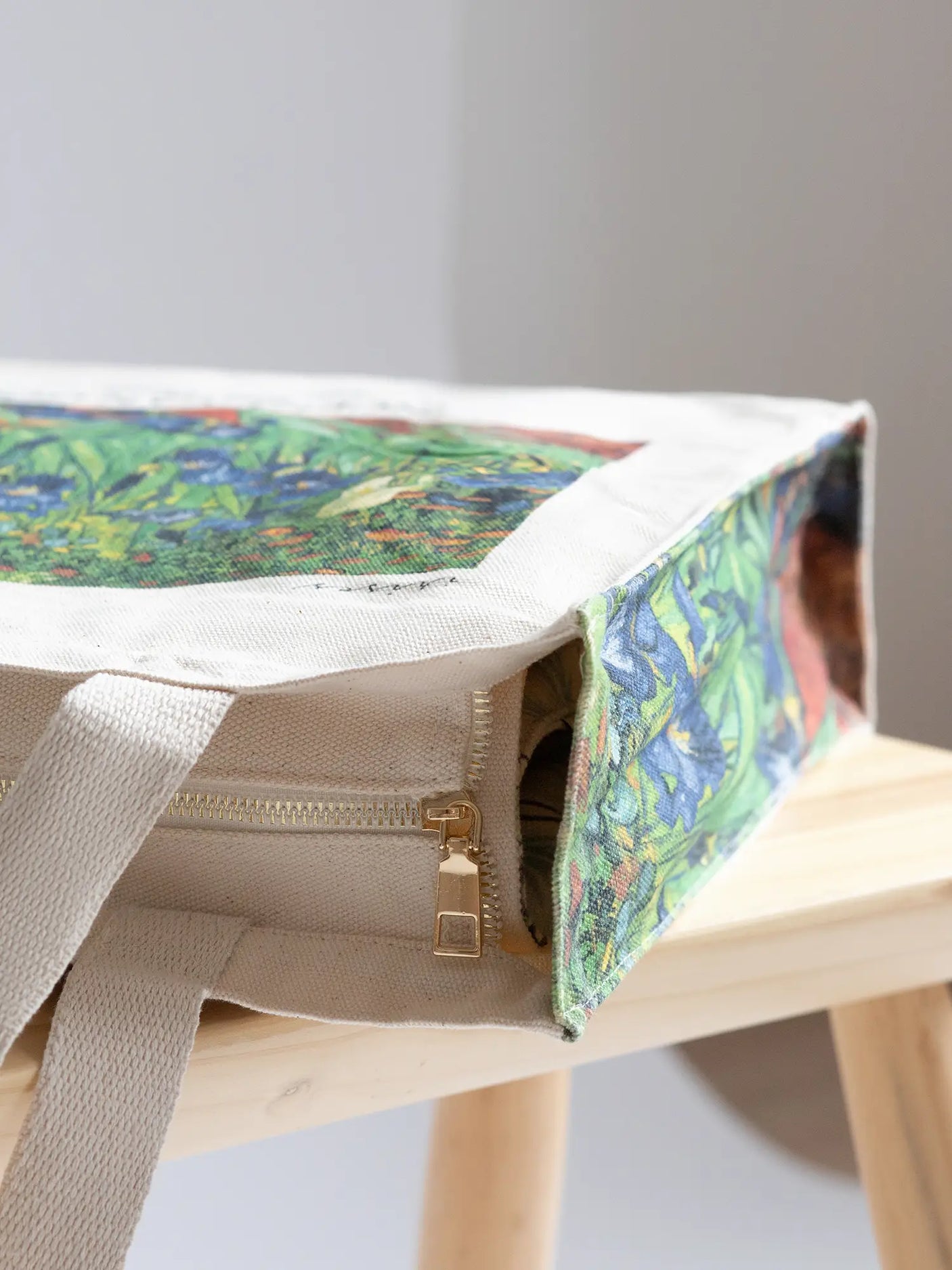 Van Gogh "Irises" - Tote Bag
